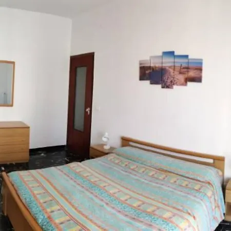 Roma 8 Alloggio Centralissimo Διαμέρισμα Marina dʼAndora